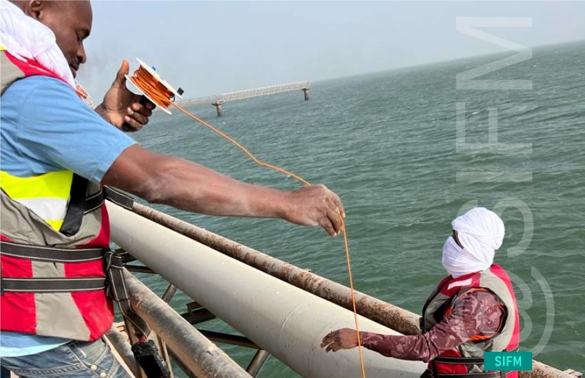 Hull thickness measurement