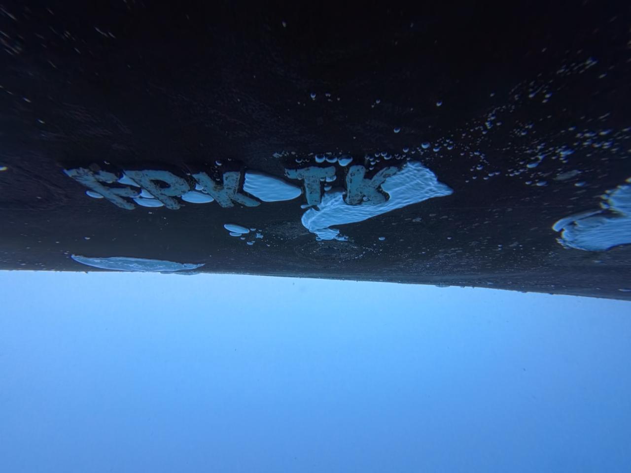Hull after cleaning 6